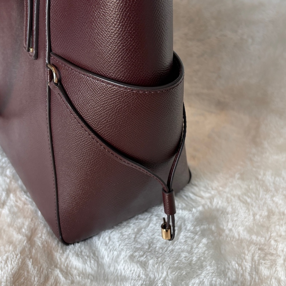 Michael Kors Jet Set Travel Burgundy/Oxblood Leather Tote Bag - Picture 4 of 16